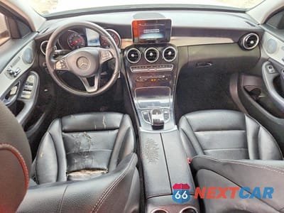 Zdjęcie 8 z 13 samochodu: 2016 MERCEDES-BENZ C 300 VIN:55SWF4JB9GU132992 - miniatura