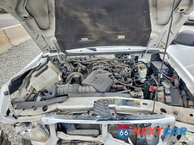 Zdjęcie 11 z 12 samochodu: 2011 FORD RANGER SUPER CAB VIN:1FTLR4FE2BPA74334 - miniatura