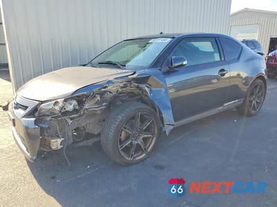 2013 SCION TC BASE JTKJF5C79D3052345 - główne zdjęcie licytacji z USA - miniatura
