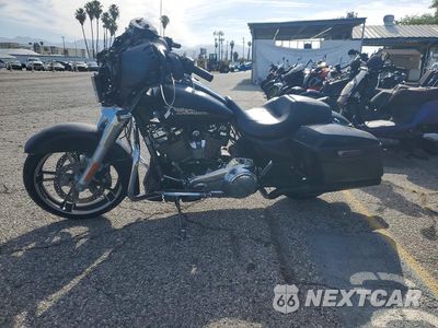 Trzecie zdjęcie samochodu z tyłu: 2017 HARLEY-DAVIDSON FLHX STREET GLIDE VIN:1HD1KBC36HB692604 - miniatura