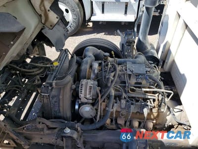 Zdjęcie 7 z 10 samochodu: 2004 ISUZU NPR UTILITY / SERVICE TRUCK VIN:4KLC4B1U64J800252 - miniatura