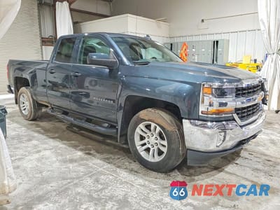 Czwarte zdjęcie samochodu z boku: 2019 CHEVROLET SILVERADO LD K1500 LT VIN:2GCVKPEC1K1170709 - miniatura