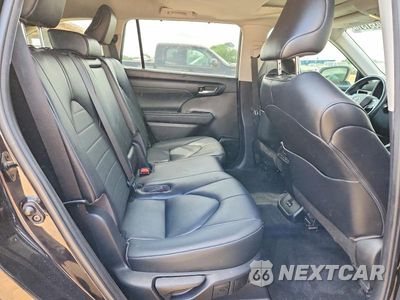 Zdjęcie 11 z 13 samochodu: 2023 TOYOTA HIGHLANDER XLE VIN:5TDKDRAH8PS037231 - miniatura