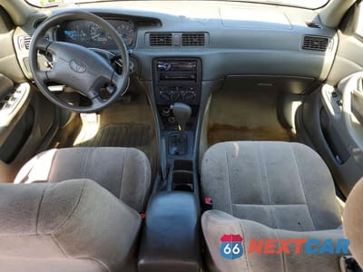 Zdjęcie 8 z 11 samochodu: 1997 TOYOTA CAMRY LE VIN:4T1BG22K0VU802090 - miniatura