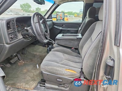 Zdjęcie 7 z 12 samochodu: 2004 CHEVROLET SILVERADO K1500 VIN:1GCEK19T84E306763 - miniatura