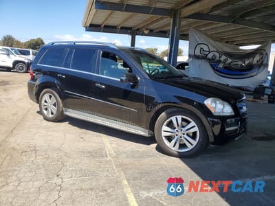 Czwarte zdjęcie samochodu z boku: 2012 MERCEDES-BENZ GL 450 4MATIC VIN:4JGBF7BE4CA792799 - miniatura