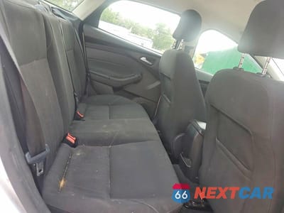 Zdjęcie 10 z 13 samochodu: 2016 FORD FOCUS SE VIN:1FADP3F25GL401484 - miniatura