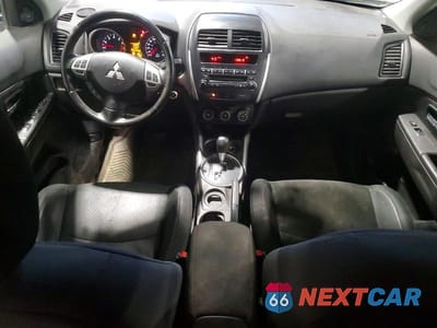 Zdjęcie 8 z 12 samochodu: 2013 MITSUBISHI RVR SE VIN:4A4AH3AU6DE606940 - miniatura