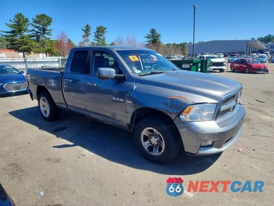 Czwarte zdjęcie samochodu z boku: 2010 DODGE RAM 1500 VIN:1D7RV1GT4AS174759 - miniatura