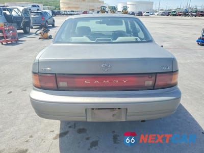Zdjęcie 6 z 11 samochodu: 1992 TOYOTA CAMRY XLE VIN:4T1SK13E3NU140622 - miniatura
