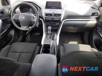 Zdjęcie 8 z 12 samochodu: 2020 MITSUBISHI ECLIPSE CROSS LE VIN:JA4AS4AA9LZ037460 - miniatura