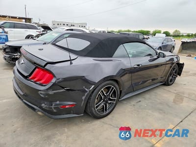 Trzecie zdjęcie samochodu z tyłu: 2022 FORD MUSTANG VIN:1FATP8UH1N5103046 - miniatura