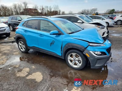 Czwarte zdjęcie samochodu z boku: 2023 HYUNDAI KONA SEL VIN:KM8K6CAB6PU995648 - miniatura