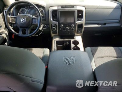 Zdjęcie 8 z 12 samochodu: 2013 RAM 1500 SLT VIN:1C6RR7LT4DS676643 - miniatura