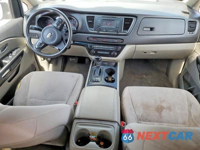 Zdjęcie 8 z 12 samochodu: 2016 KIA SEDONA LX VIN:KNDMB5C10G6155877 - miniatura