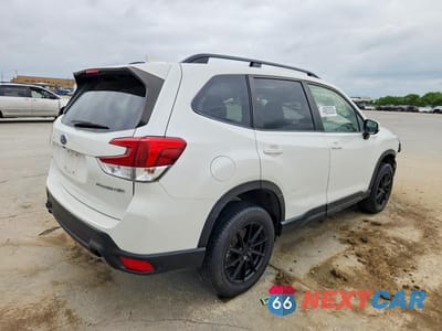 Trzecie zdjęcie samochodu z tyłu: 2019 SUBARU FORESTER PREMIUM VIN:JF2SKAEC7KH566335 - miniatura