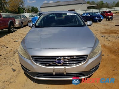 Piąte zdjęcie samochodu w środku: 2015 VOLVO S60 PREMIER VIN:YV126MFK3F1339260 - miniatura