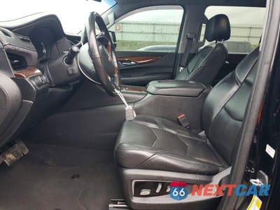 Zdjęcie 7 z 13 samochodu: 2019 CADILLAC ESCALADE ESV LUXURY VIN:1GYS4HKJ4KR158688 - miniatura