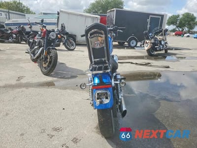 Czwarte zdjęcie samochodu z boku: 2002 HARLEY-DAVIDSON XL1200 C VIN:1HD1CGP112K134847 - miniatura