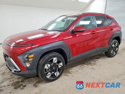 2025 HYUNDAI KONA SEL KM8HBCAB8SU338168 - główne zdjęcie licytacji z USA - miniatura