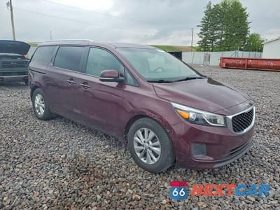 Czwarte zdjęcie samochodu z boku: 2017 KIA SEDONA LX VIN:KNDMB5C1XH6319105 - miniatura