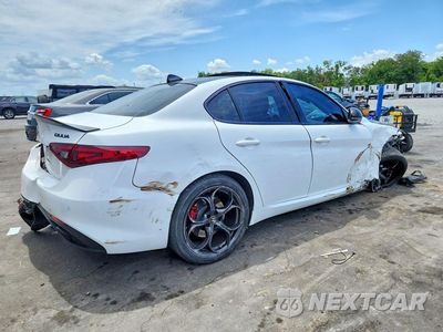 Trzecie zdjęcie samochodu z tyłu: 2019 ALFA ROMEO GIULIA VIN:ZARFAMAN6K7599575 - miniatura