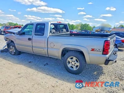 Drugie zdjęcie samochodu z przodu: 2006 CHEVROLET SILVERADO K1500 VIN:1GCEK19B66E104918 - miniatura