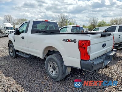 Drugie zdjęcie samochodu z przodu: 2020 FORD F350 SUPER DUTY VIN:1FTRF3B6XLEC74371 - miniatura