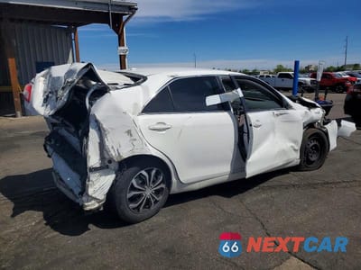 Trzecie zdjęcie samochodu z tyłu: 2011 TOYOTA CAMRY BASE VIN:4T4BF3EK6BR178186 - miniatura