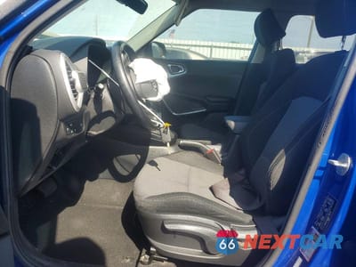 Zdjęcie 7 z 14 samochodu: 2021 KIA SOUL VIN:KNDJ63AU8M7755576 - miniatura