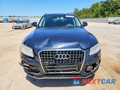 Piąte zdjęcie samochodu w środku: 2017 AUDI Q5 PREMIUM VIN:WA1C2AFP4HA098662 - miniatura