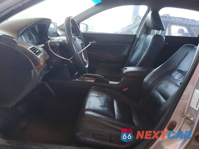 Zdjęcie 7 z 12 samochodu: 2012 HONDA ACCORD SE VIN:1HGCP2F60CA160430 - miniatura