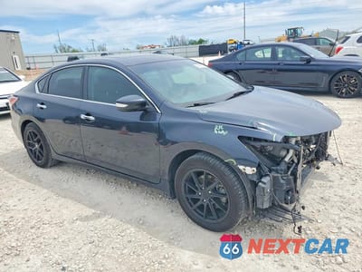 Czwarte zdjęcie samochodu z boku: 2015 NISSAN ALTIMA 2.5 SV VIN:1N4AL3AP6FC497867 - miniatura