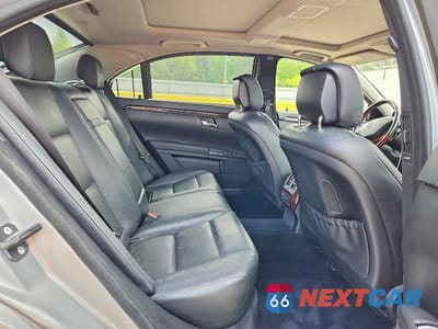 Zdjęcie 10 z 12 samochodu: 2011 MERCEDES-BENZ S 550 4MATIC VIN:WDDNG8GB2BA373986 - miniatura