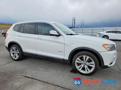 Czwarte zdjęcie samochodu z boku: 2011 BMW X3 XDRIVE35I VIN:5UXWX7C5XBLL15345 - miniatura
