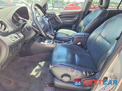 Zdjęcie 7 z 13 samochodu: 2004 TOYOTA RAV4 BASE VIN:JTEHD20V546011251 - miniatura