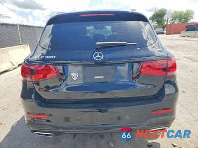 Zdjęcie 6 z 13 samochodu: 2021 MERCEDES-BENZ GLC 300 VIN:W1N0G8DB1MF986043 - miniatura
