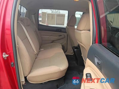 Zdjęcie 6 z 10 samochodu: 2014 TOYOTA TACOMA PRERUNNER VIN:5TFJX4GN3EX029841 - miniatura