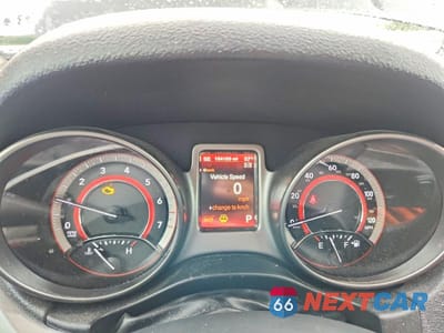 Zdjęcie 9 z 13 samochodu: 2018 DODGE JOURNEY CROSSROAD VIN:3C4PDDGG8JT388712 - miniatura