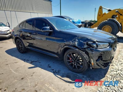 Czwarte zdjęcie samochodu z boku: 2023 BMW X4 M40I VIN:5UX43DT08P9R99788 - miniatura