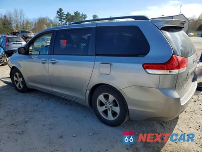 Drugie zdjęcie samochodu z przodu: 2011 TOYOTA SIENNA LE VIN:5TDKK3DC1BS157304 - miniatura