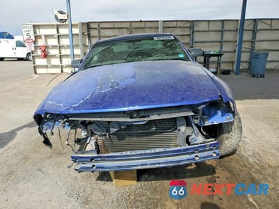 Piąte zdjęcie samochodu w środku: 2005 FORD MUSTANG VIN:1ZVFT80N455126364 - miniatura