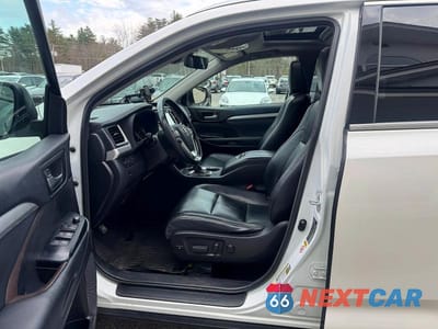 Zdjęcie 9 z 14 samochodu: 2018 TOYOTA HIGHLANDER XLE VIN:5TDJZRFH7JS537362 - miniatura