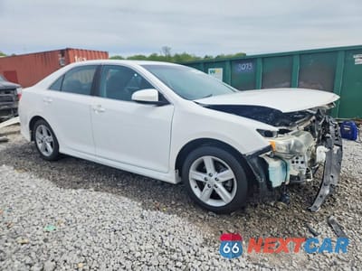 Czwarte zdjęcie samochodu z boku: 2014 TOYOTA CAMRY SE VIN:4T1BF1FK1EU839088 - miniatura