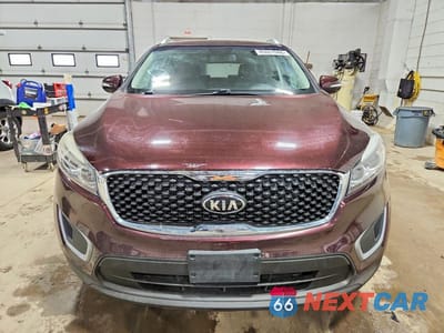Piąte zdjęcie samochodu w środku: 2016 KIA SORENTO VIN:5XYPGDA59GG061430 - miniatura