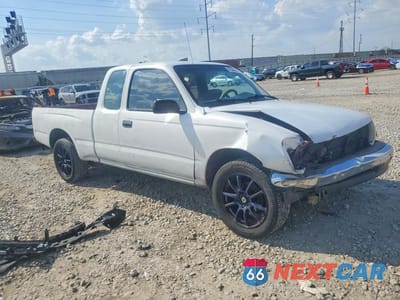 Czwarte zdjęcie samochodu z boku: 1998 TOYOTA TACOMA XTRACAB VIN:4TAVL52N9WZ087755 - miniatura