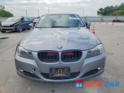 Piąte zdjęcie samochodu w środku: 2009 BMW 328 I VIN:WBAPH73519E127568 - miniatura