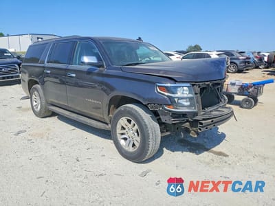 Czwarte zdjęcie samochodu z boku: 2015 CHEVROLET SUBURBAN C1500 LT VIN:1GNSCJKC5FR589958 - miniatura