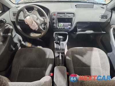 Zdjęcie 8 z 13 samochodu: 1999 HONDA CIVIC LX VIN:2HGEJ6677XH582180 - miniatura