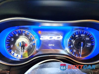 Zdjęcie 9 z 12 samochodu: 2018 CHRYSLER 300 TOURING VIN:2C3CCARG5JH317154 - miniatura